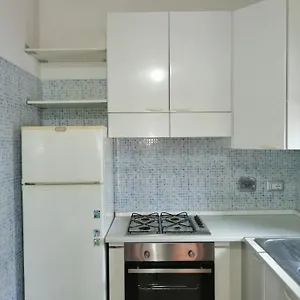 Villino 4 Posti Letto Con Cucina A 30mt Dal Mare Fiumicino